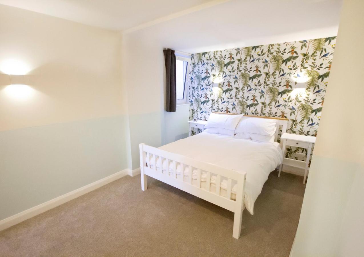 Garden Apartment Winchester Exterior foto